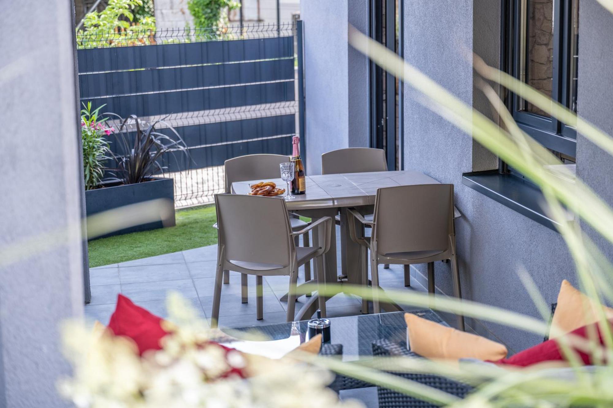 Le Refuge Des Sorciers Apartment Horbourg ภายนอก รูปภาพ